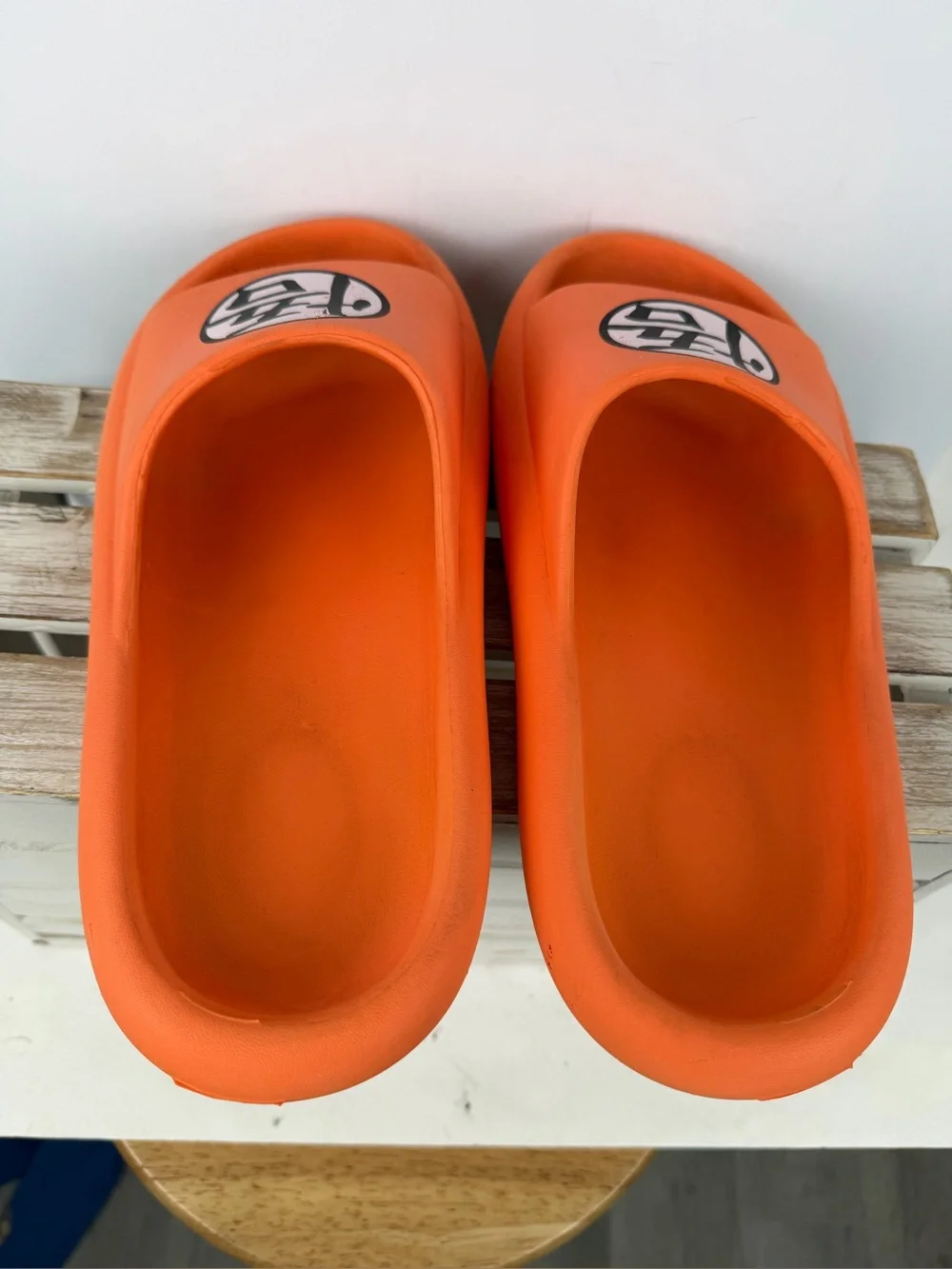 Dragon Ball Z Goku symbol comfort slide sandals signature kanji on strap size 10